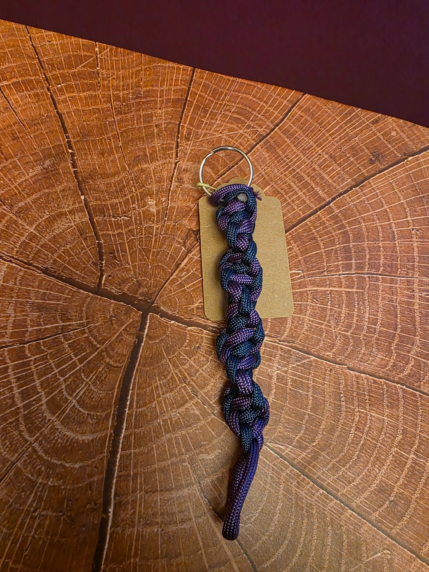 Spiralhelix Trinket - Handmade DNA Spiral Paracord Keychain