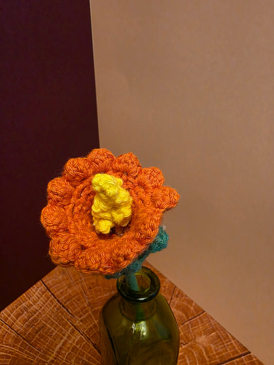 Emberflare Bloom – Handmade Crochet Daffodil Flower Stem