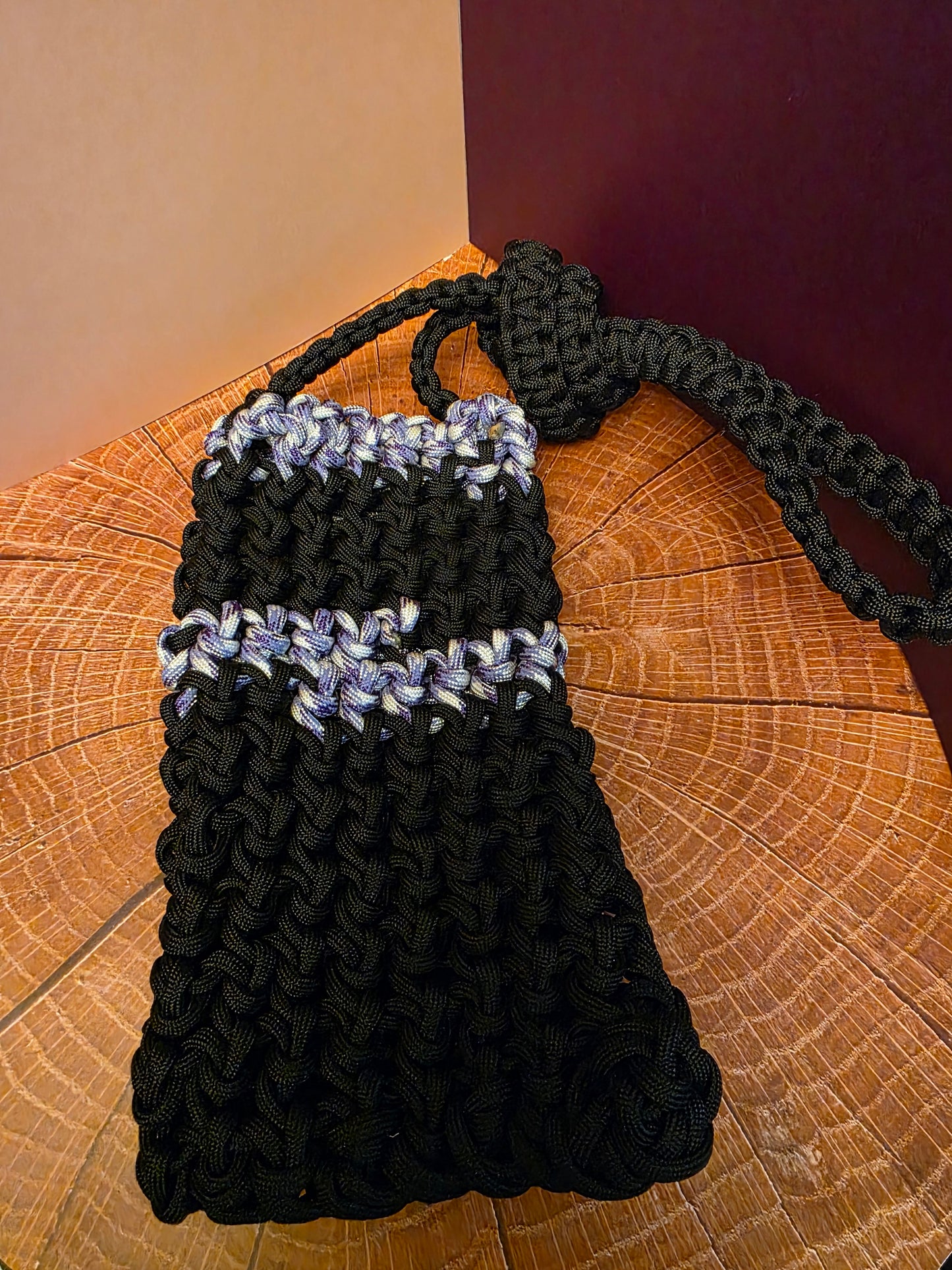 Witch’s Veil Satchel – Handmade Paracord Crossbody Bag