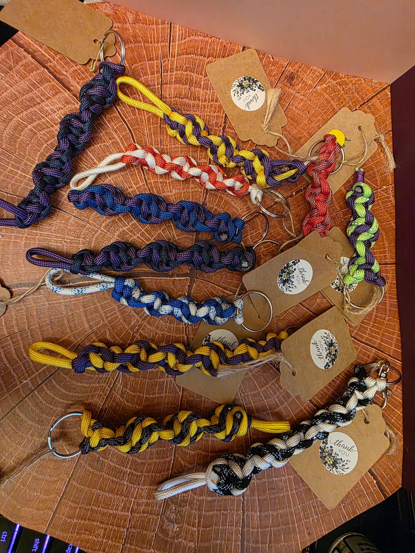 Spiralhelix Trinket - Handmade DNA Spiral Paracord Keychain