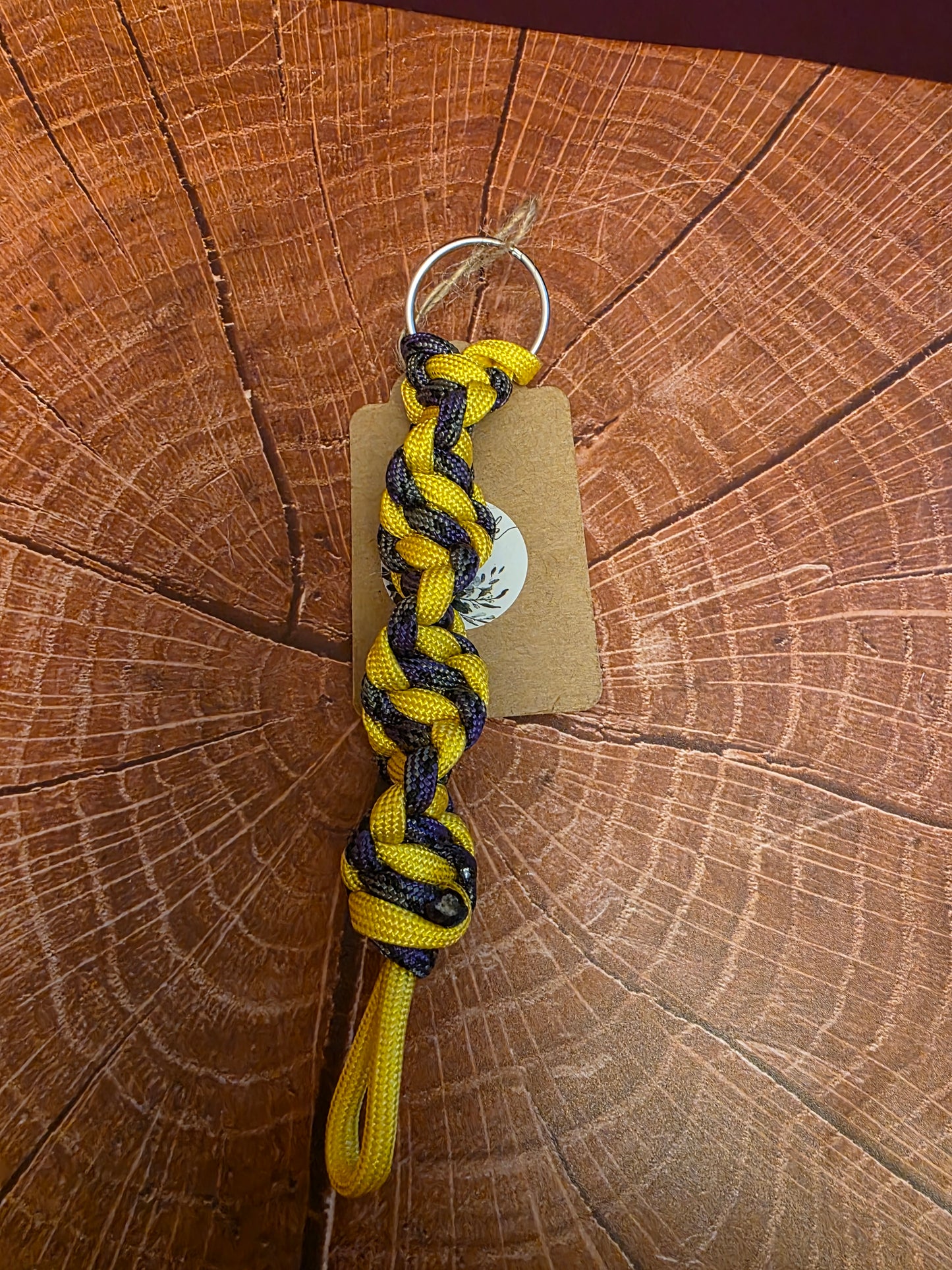 Spiralhelix Trinket - Handmade DNA Spiral Paracord Keychain