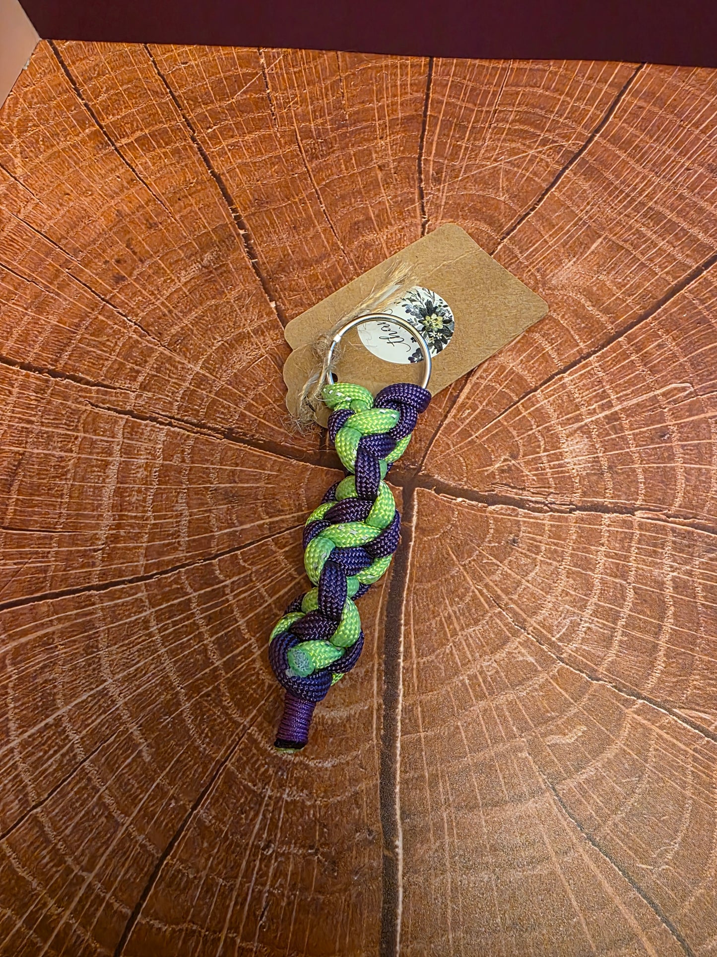 Spiralhelix Trinket - Handmade DNA Spiral Paracord Keychain