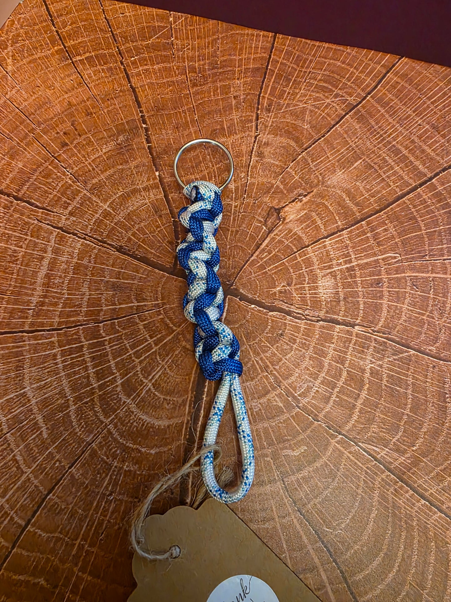Spiralhelix Trinket - Handmade DNA Spiral Paracord Keychain