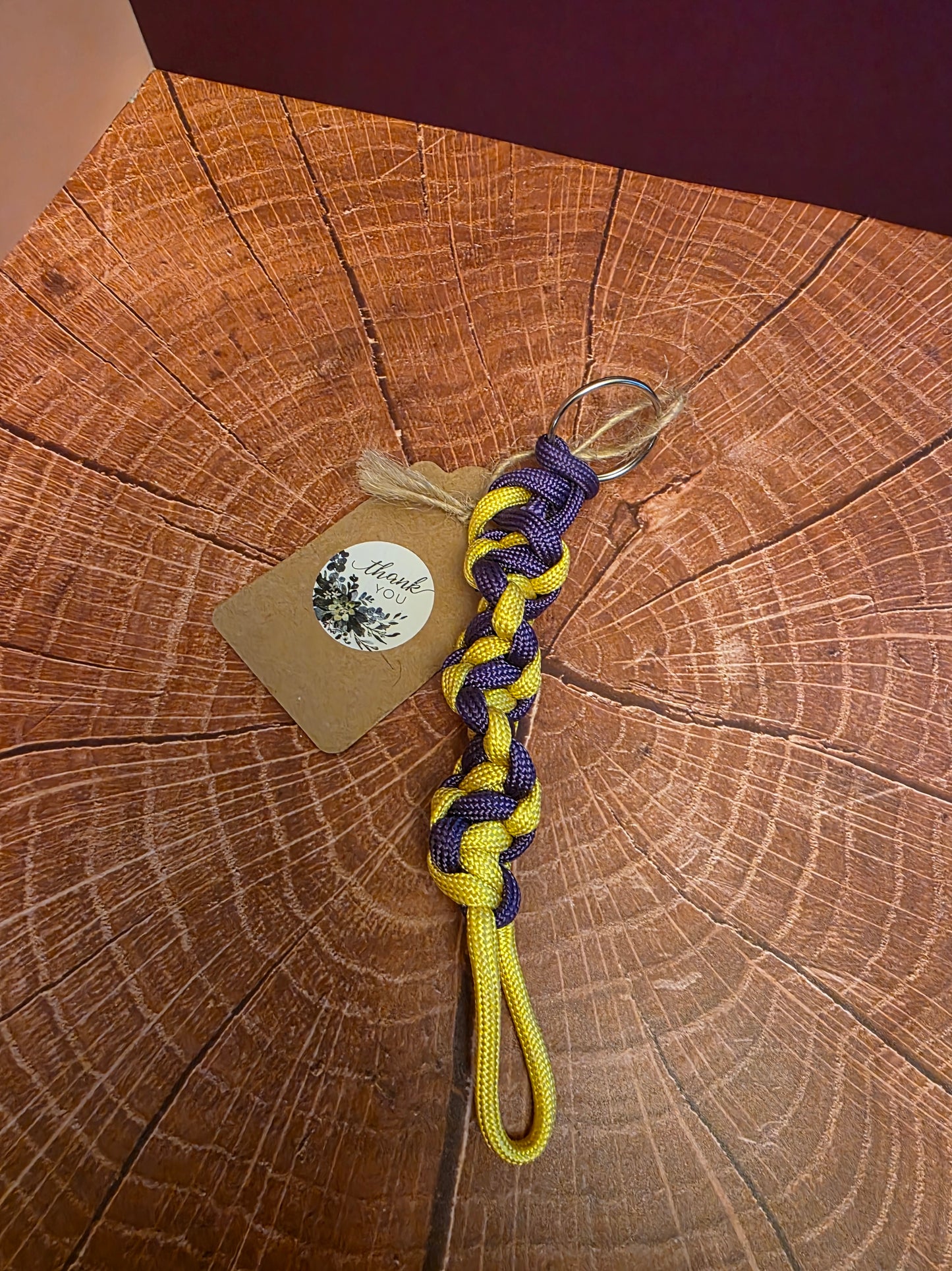 Spiralhelix Trinket - Handmade DNA Spiral Paracord Keychain